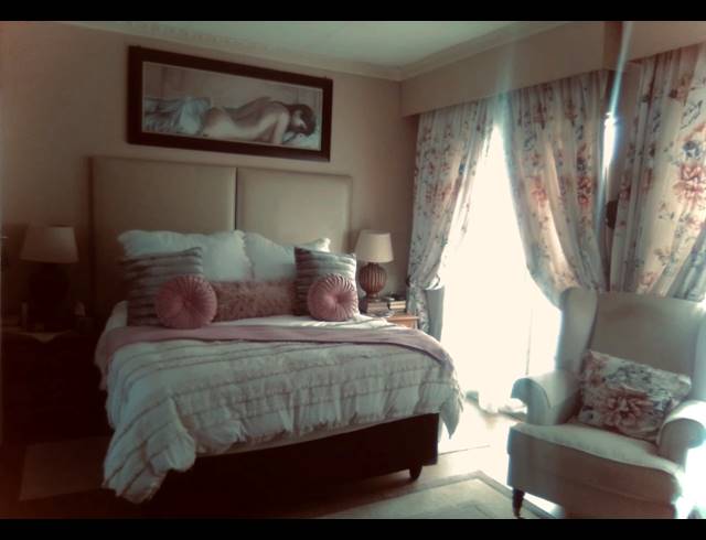 5 BEDROOM HOUSE FOR SALE IN DERSLEY